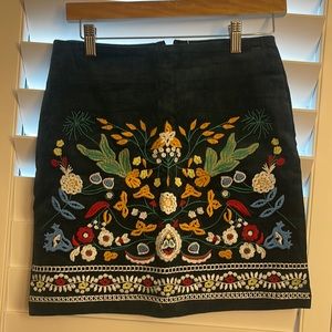Embroidered skirt